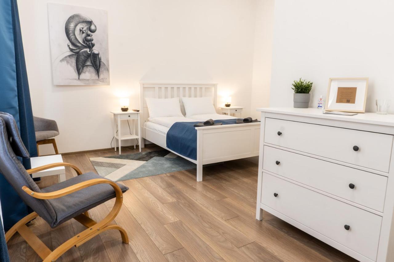 Zakarias Apartments Миеркуря Чук Екстериор снимка